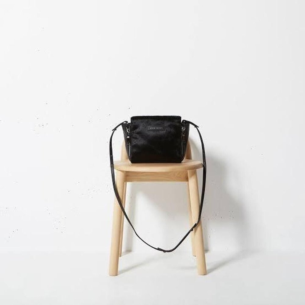 Status Anxiety The Ascendants Crossbody Bag black fur small zip leather NEW - Picture 6 of 9